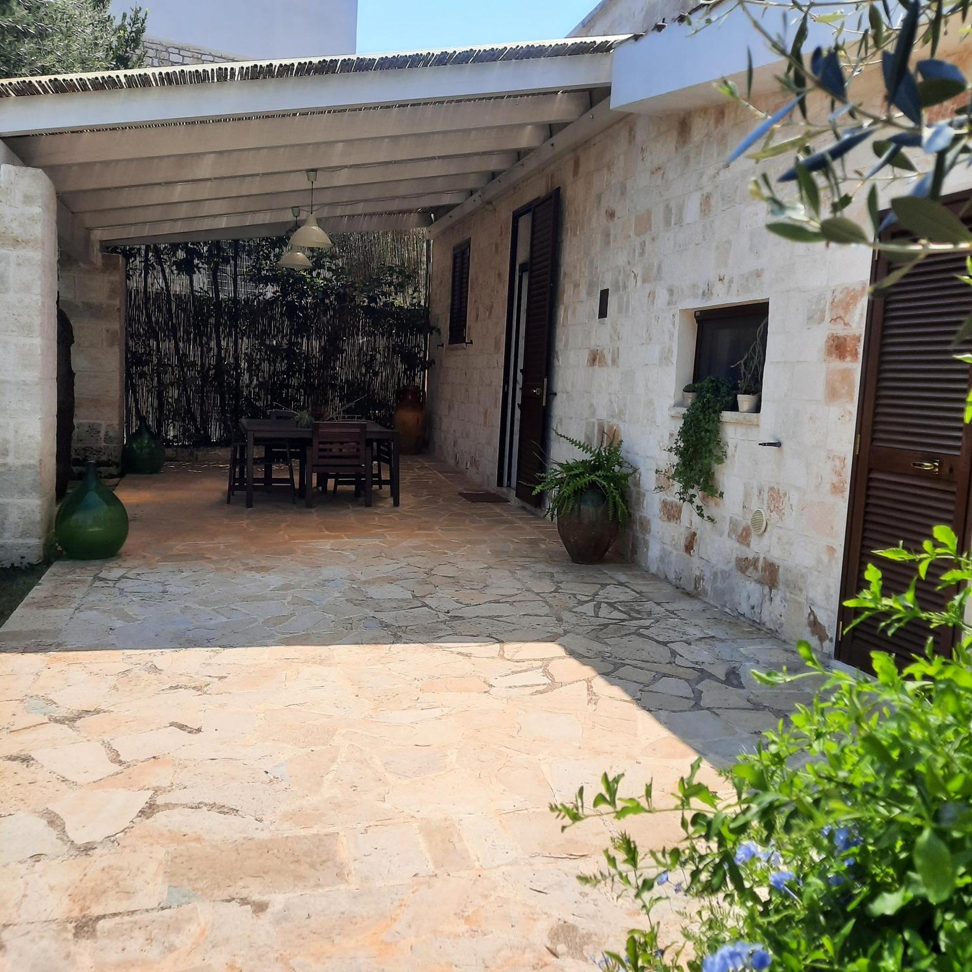 Villa Mest Pepp Monopoli Luaran gambar